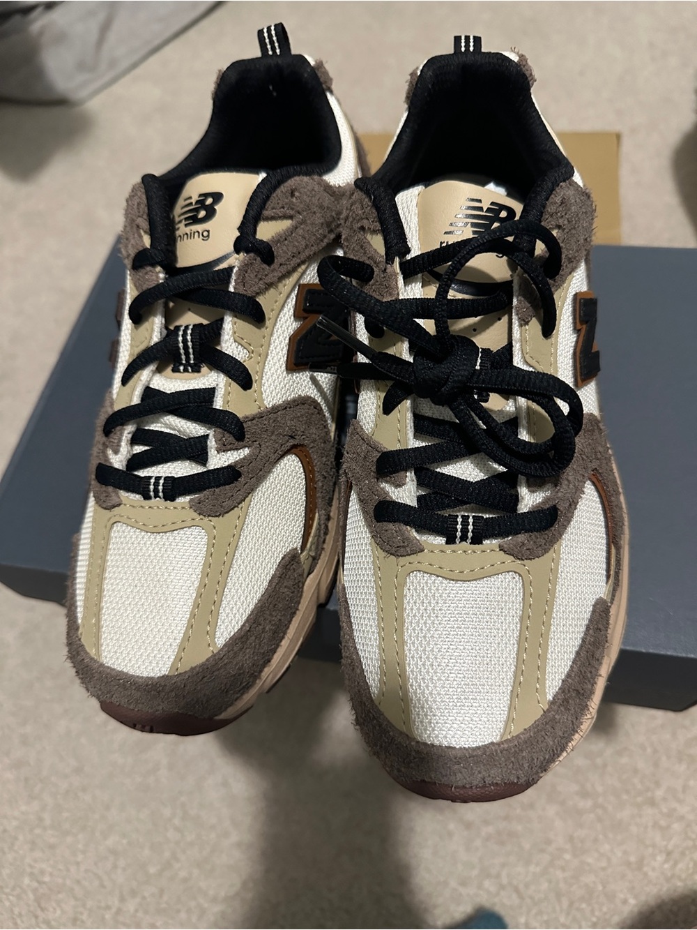 New Balance 530: Suede-Trim